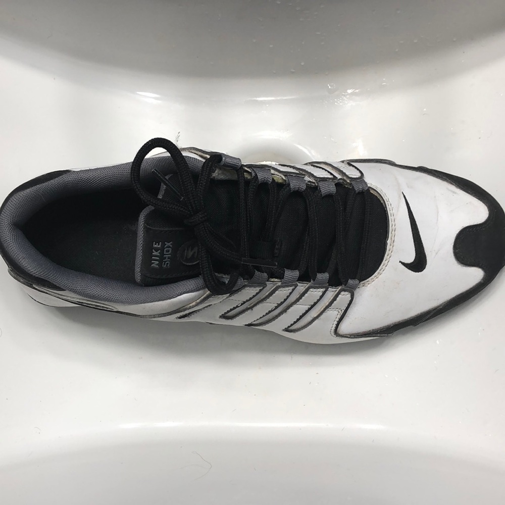 Men’s Nike Shox